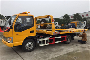 都匀哪里有拖车服务