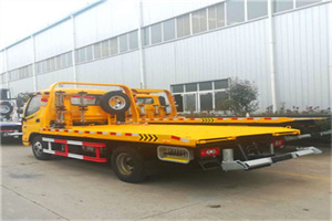 都匀附近拖车救援搭电